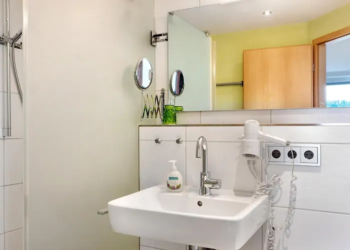 Landpension Wachtkopf * فايهينغن